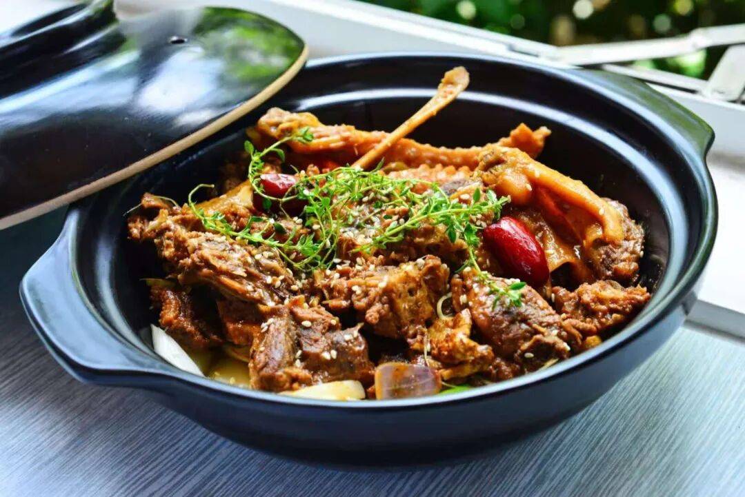 以！烟花、音乐会、篝火晚会解锁N种玩法→不朽情缘网站屯昌跨年夜元旦活动“香”当可(图4)