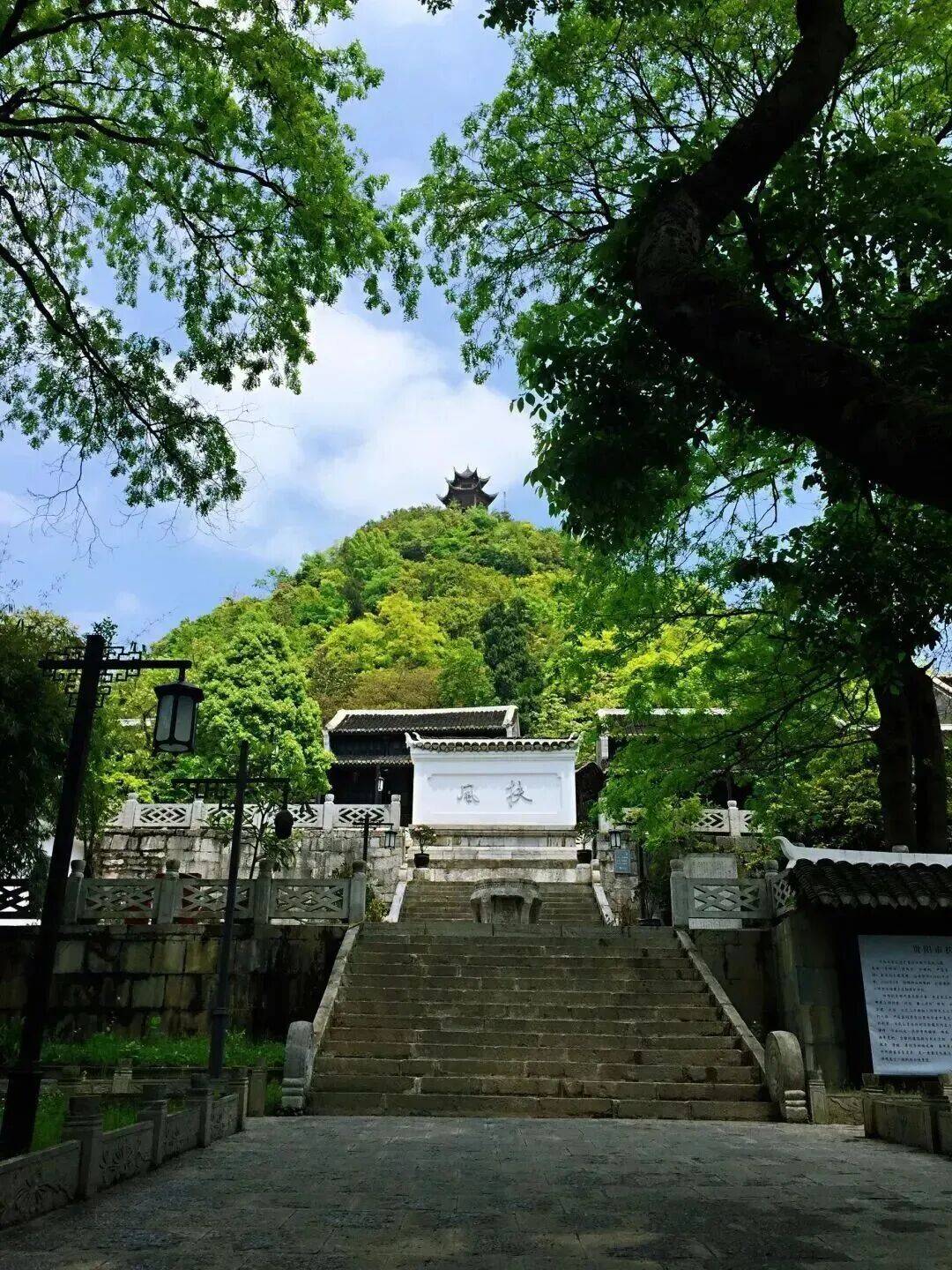 贵阳贵安3天2夜双线攻略带你新春漫游不朽情缘平台网站热闹or治愈任你选!(图11) 贵阳贵安3天2夜双线攻略带你新春漫游不朽情缘平台网站热闹or治愈任你选!(图11)